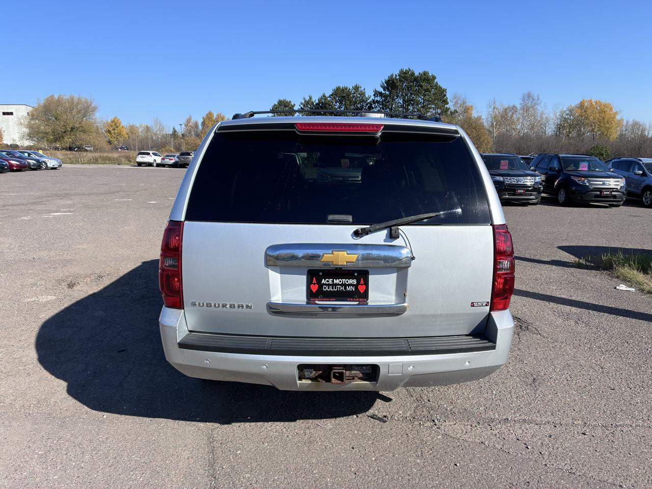 Chevrolet Suburban LT 1500 4WD 2014