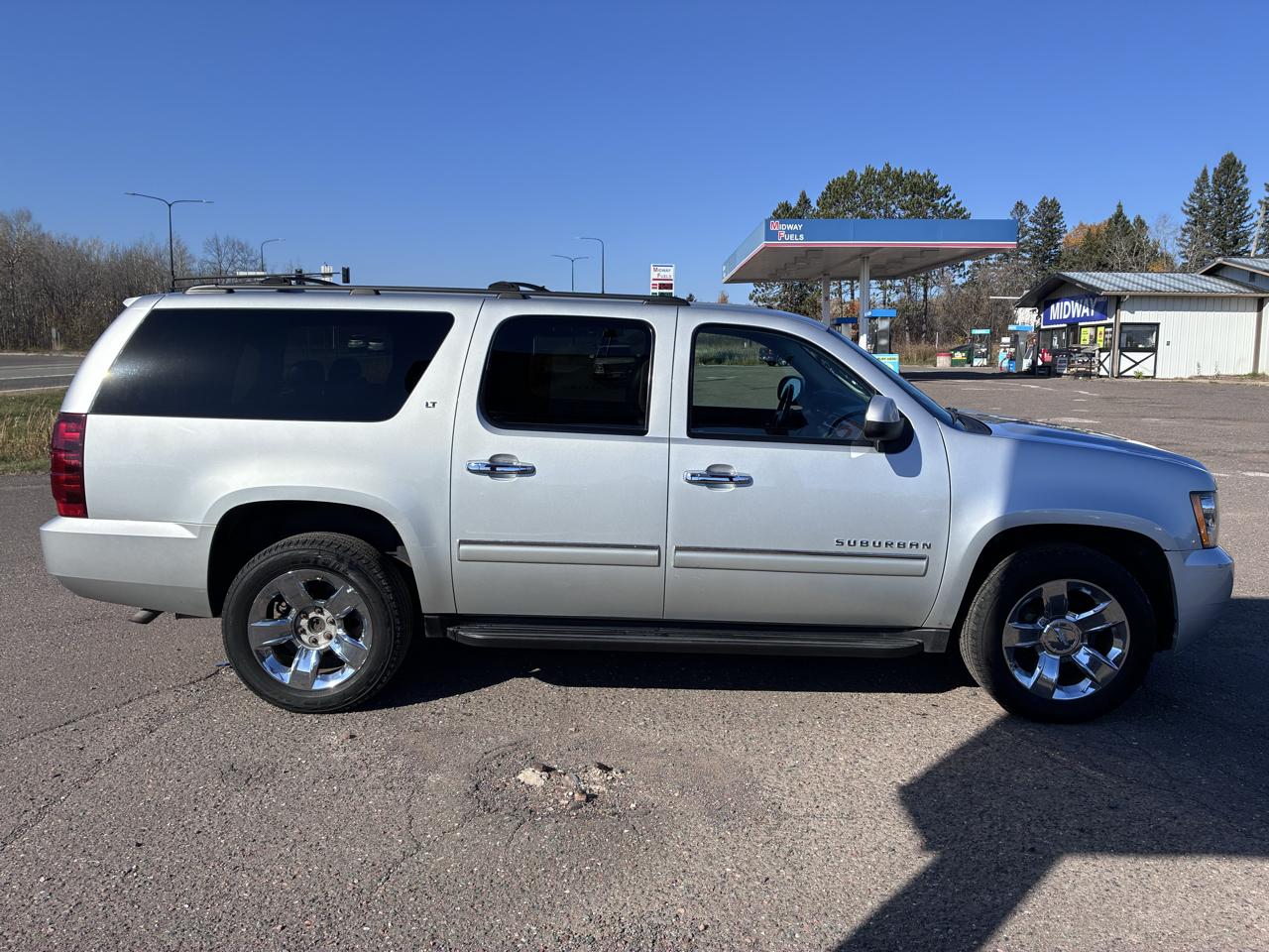 Chevrolet Suburban LT 1500 4WD 2014