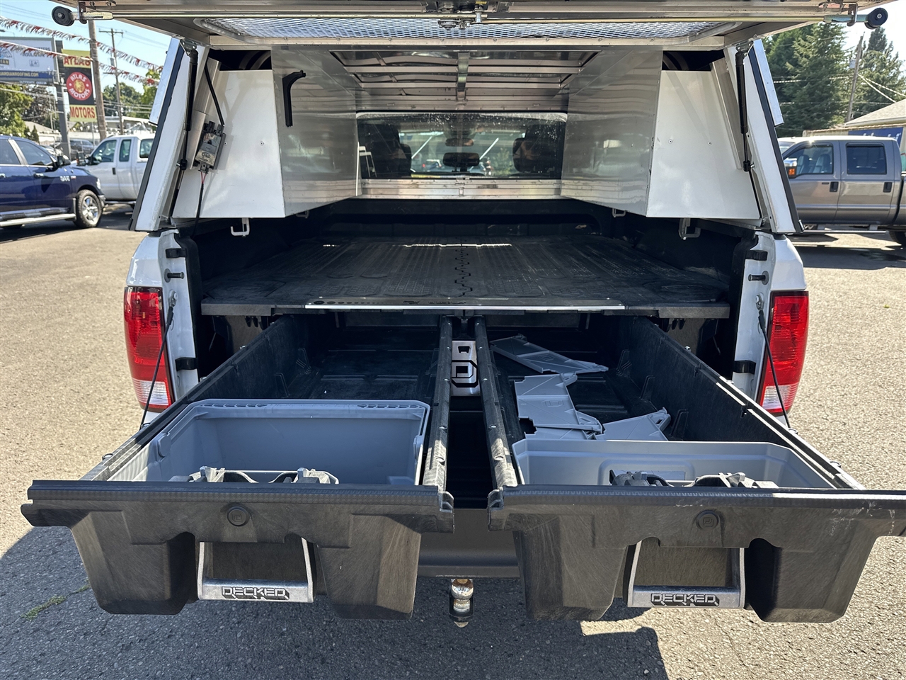 RAM 1500 Tradesman Quad Cab 4WD 2017 RAM 1500 Tradesman Quad Cab 4WD 2017