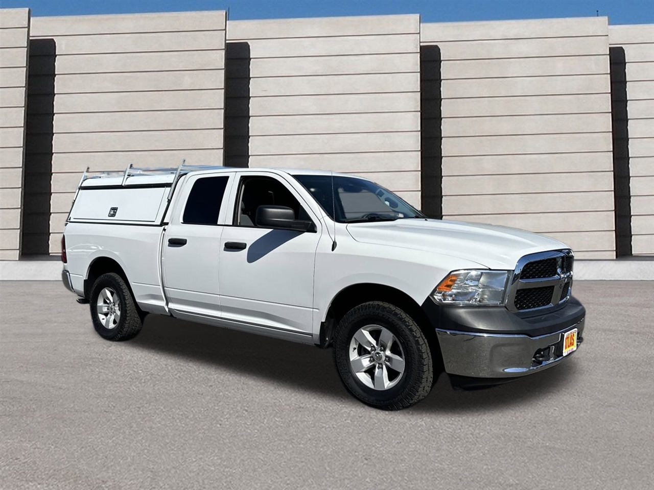 RAM 1500 Tradesman Quad Cab 4WD 2017 RAM 1500 Tradesman Quad Cab 4WD 2017