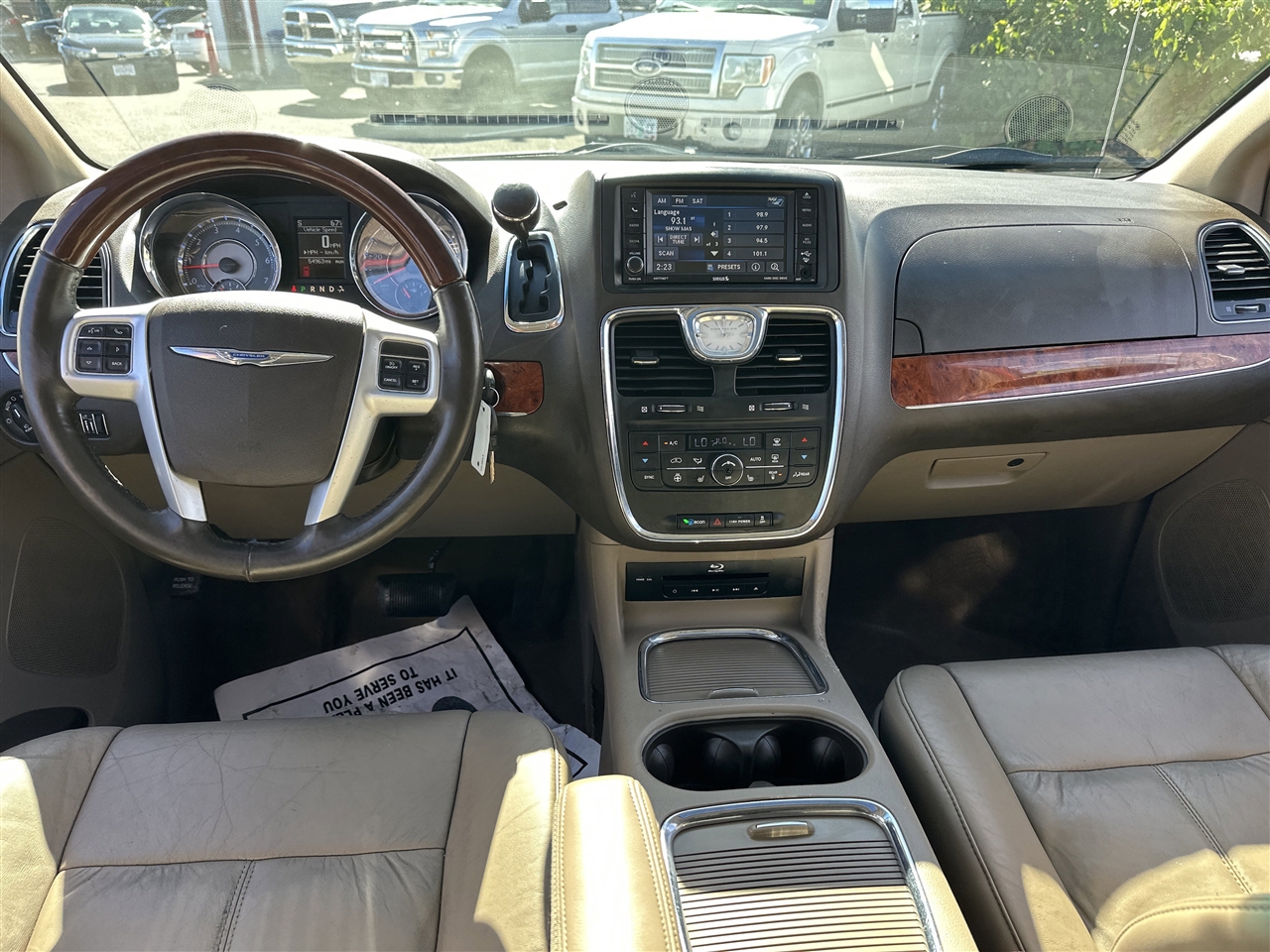 Chrysler Town & Country Limited Platinum 2016 Chrysler Town & Country Limited Platinum 2016