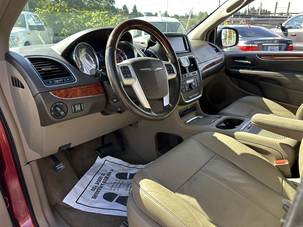 Chrysler Town & Country Limited Platinum 2016 Chrysler Town & Country Limited Platinum 2016