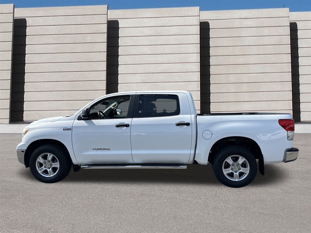 Toyota Tundra Tundra-Grade CrewMax 5.7L 2WD 2012 Toyota Tundra Tundra-Grade CrewMax 5.7L 2WD 2012