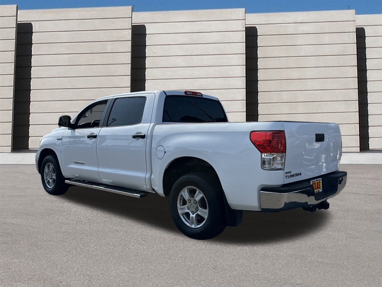 Toyota Tundra Tundra-Grade CrewMax 5.7L 2WD 2012 Toyota Tundra Tundra-Grade CrewMax 5.7L 2WD 2012
