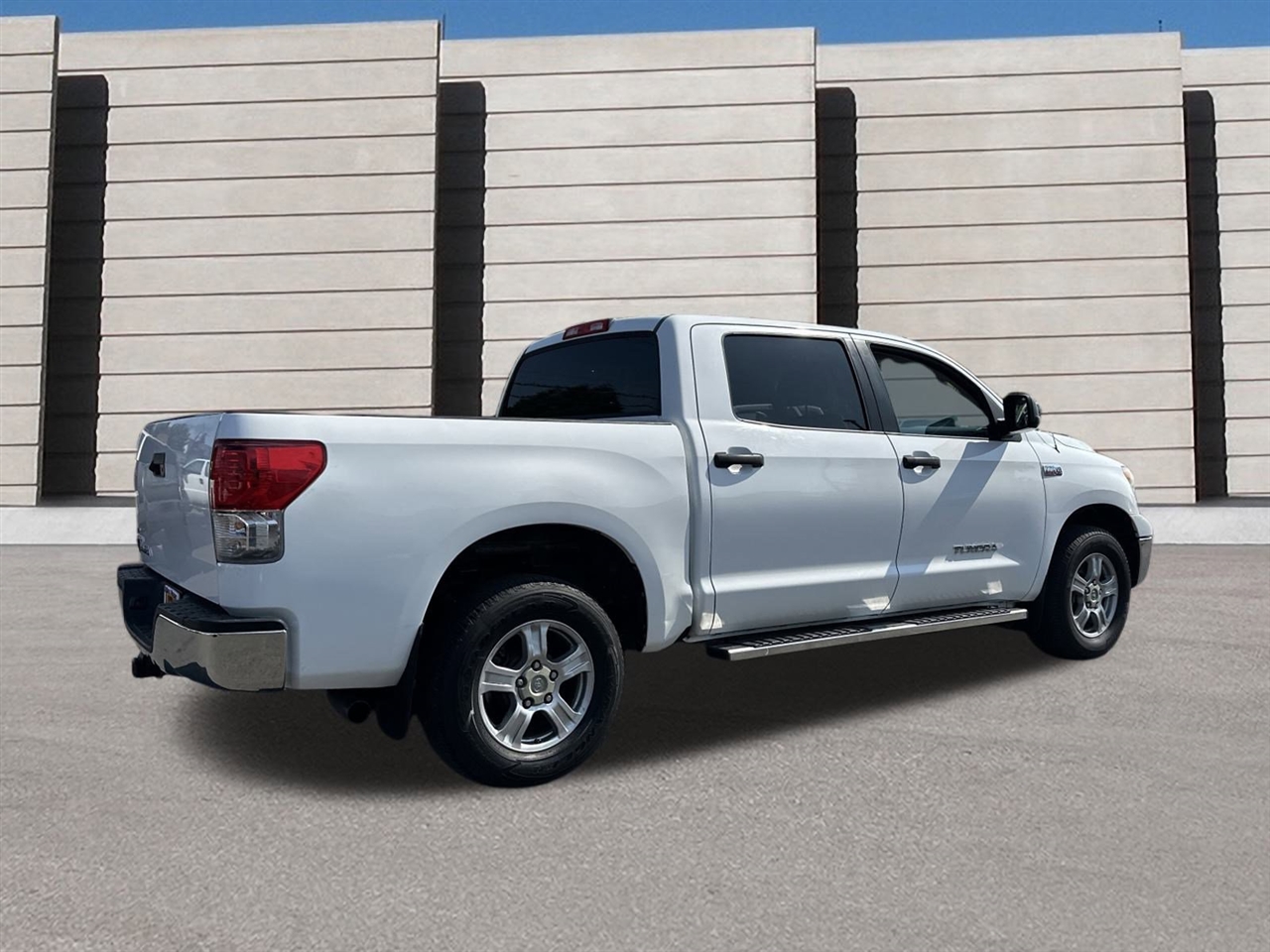 Toyota Tundra Tundra-Grade CrewMax 5.7L 2WD 2012 Toyota Tundra Tundra-Grade CrewMax 5.7L 2WD 2012