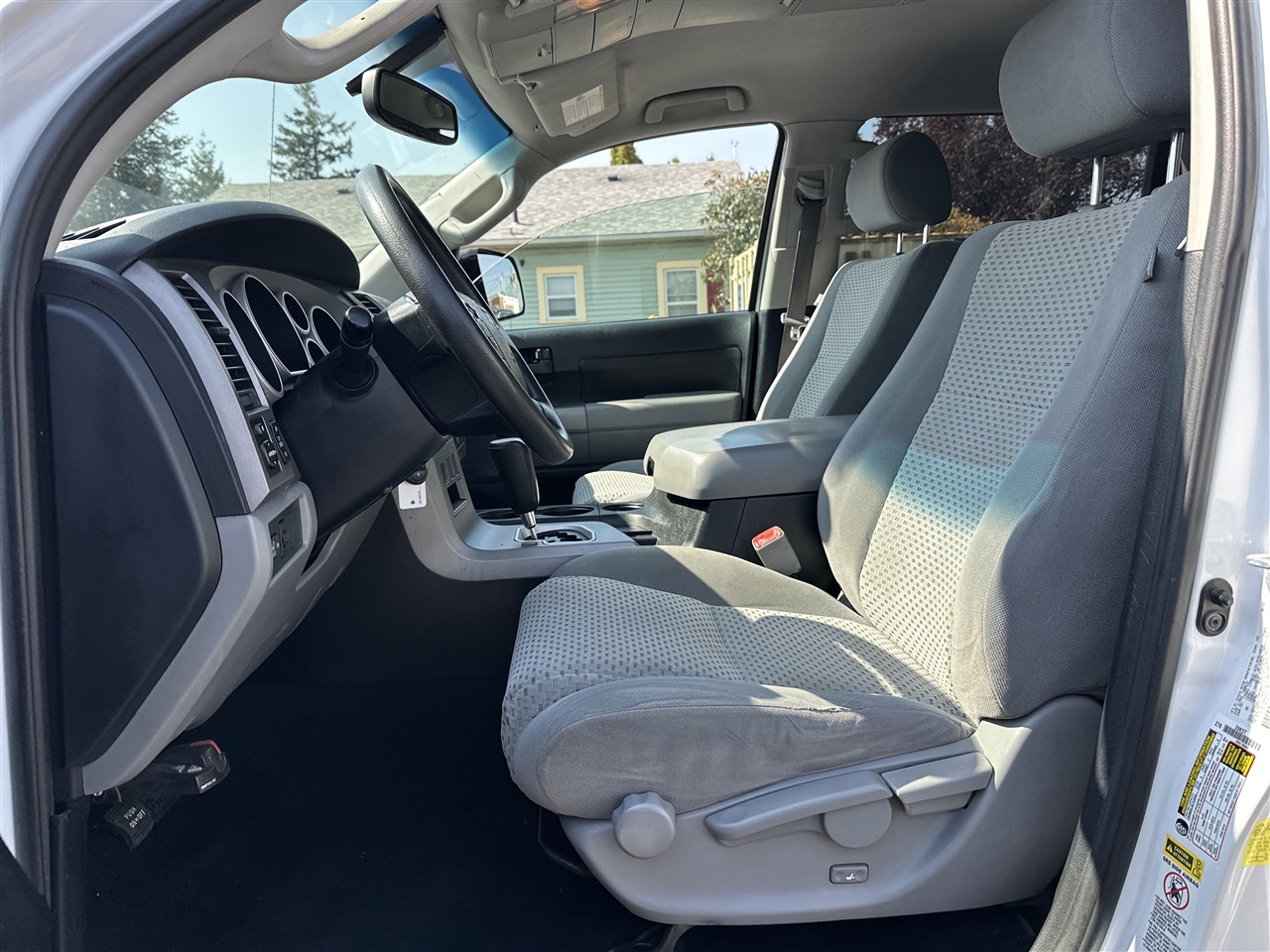 Toyota Tundra Tundra-Grade CrewMax 5.7L 2WD 2012 Toyota Tundra Tundra-Grade CrewMax 5.7L 2WD 2012