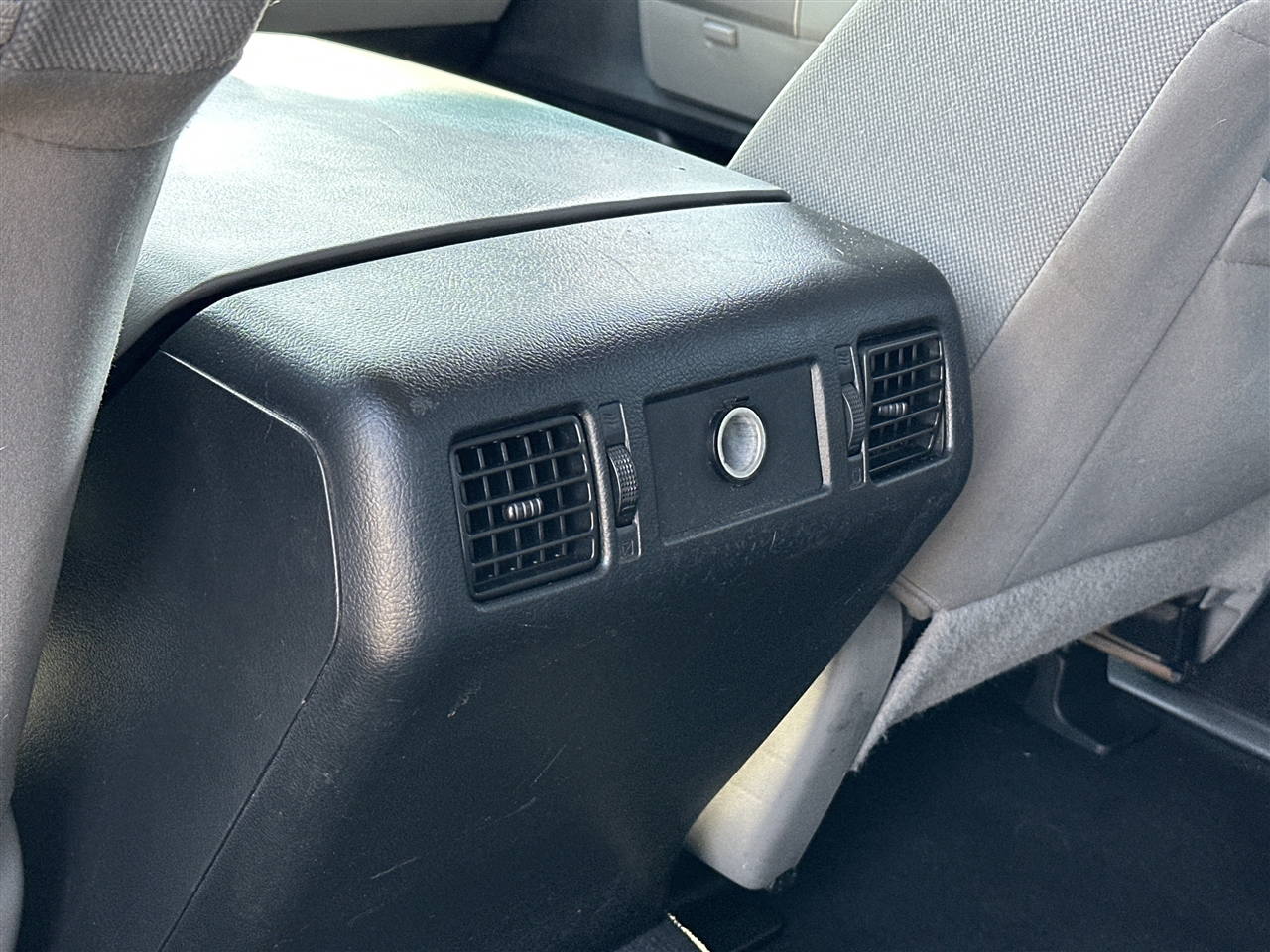 Toyota Tundra Tundra-Grade CrewMax 5.7L 2WD 2012 Toyota Tundra Tundra-Grade CrewMax 5.7L 2WD 2012