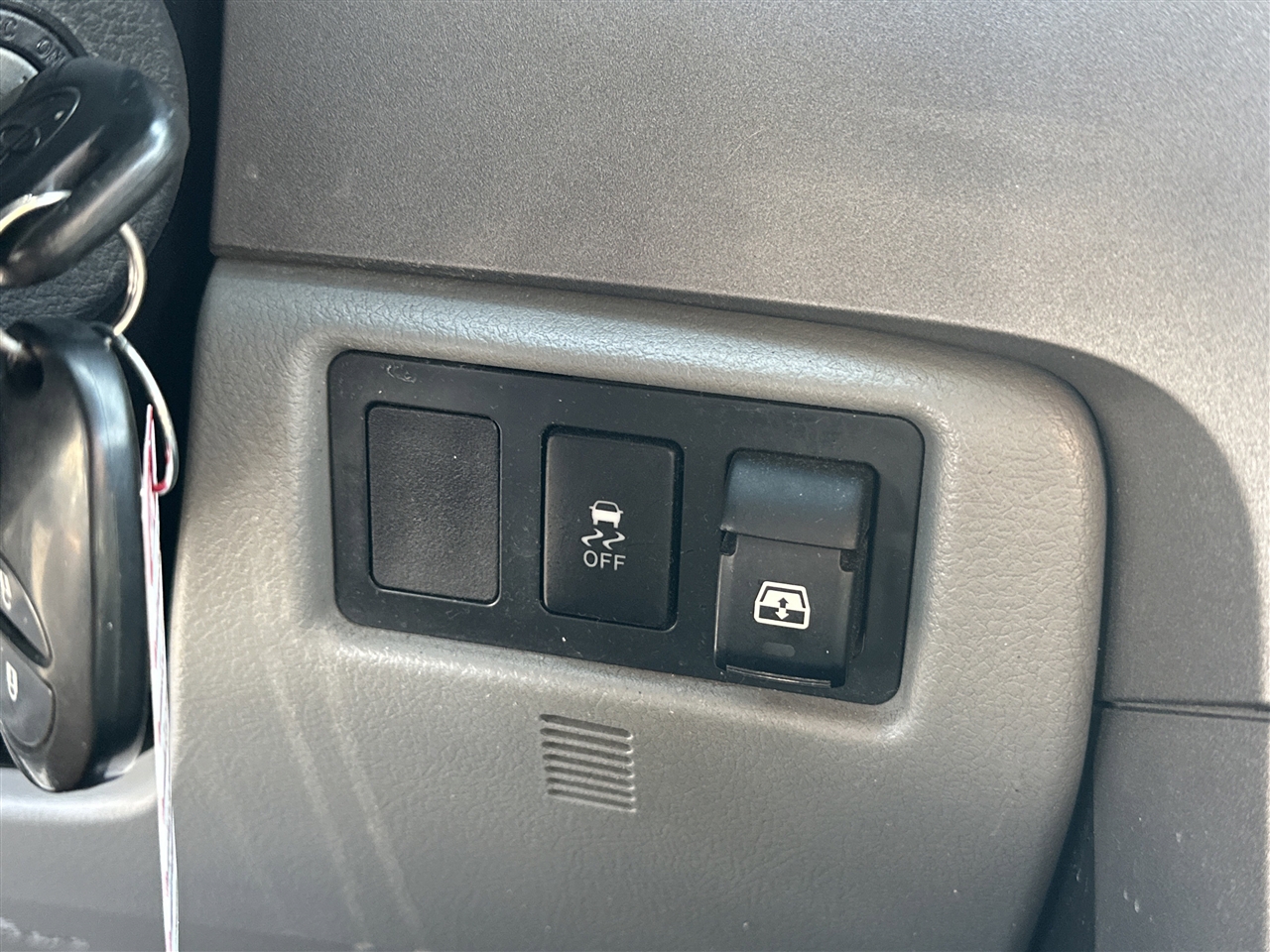 Toyota Tundra Tundra-Grade CrewMax 5.7L 2WD 2012 Toyota Tundra Tundra-Grade CrewMax 5.7L 2WD 2012