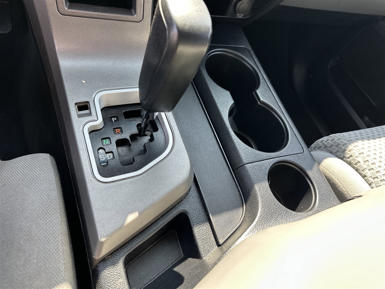 Toyota Tundra Tundra-Grade CrewMax 5.7L 2WD 2012 Toyota Tundra Tundra-Grade CrewMax 5.7L 2WD 2012