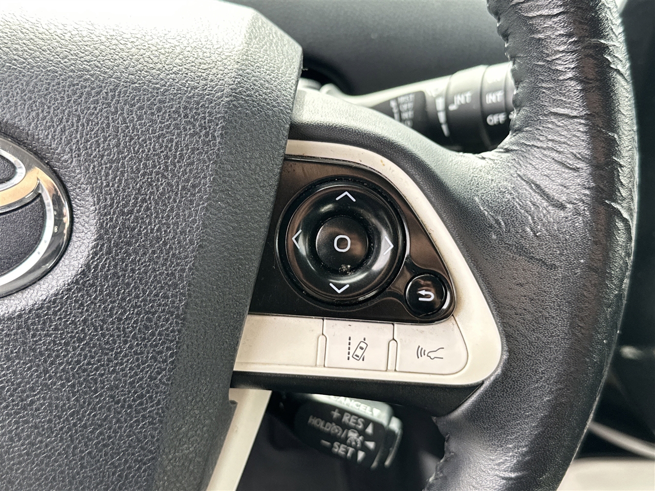 Toyota Prius  2016 Toyota Prius  2016