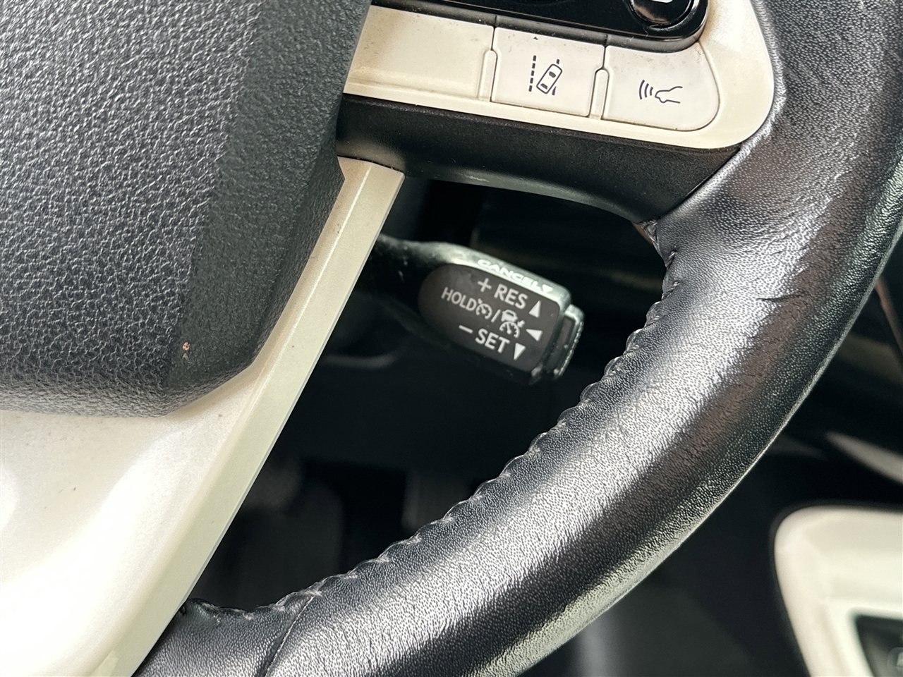 Toyota Prius  2016 Toyota Prius  2016