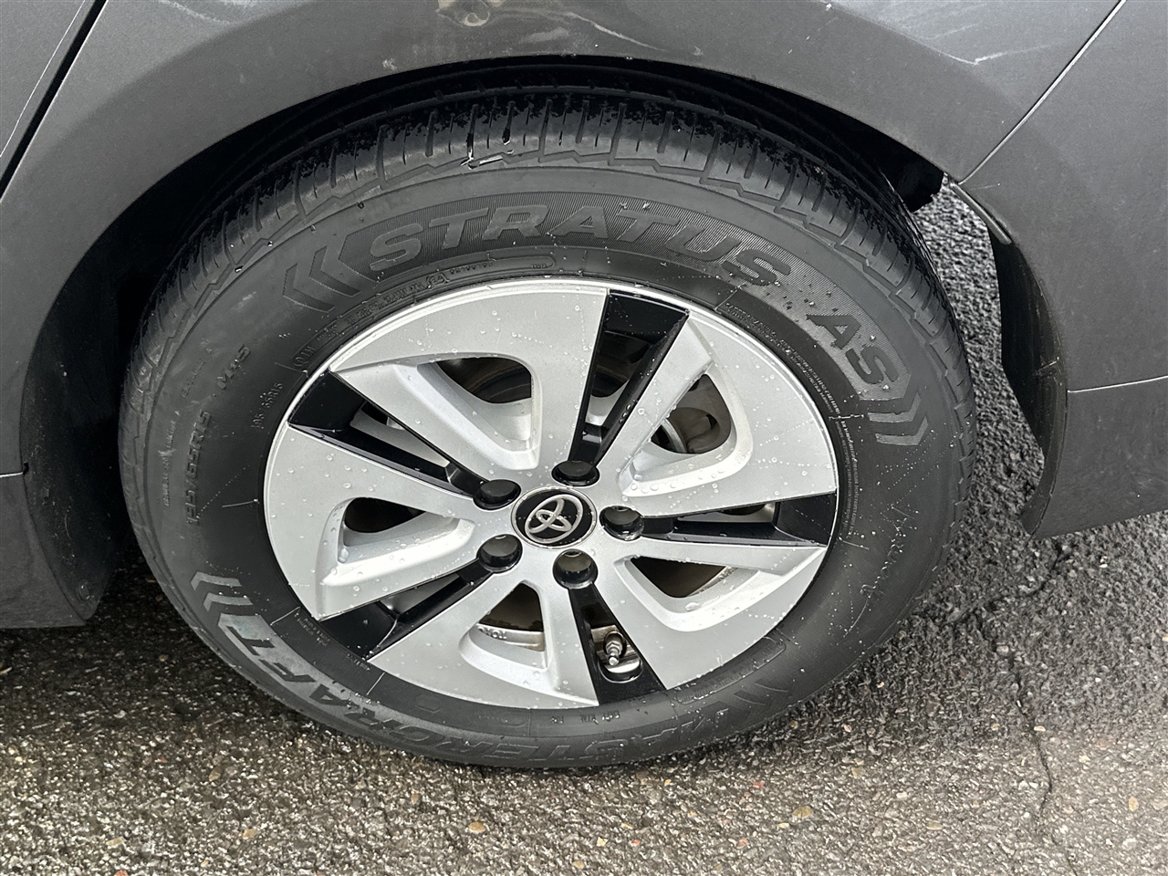 Toyota Prius  2016 Toyota Prius  2016