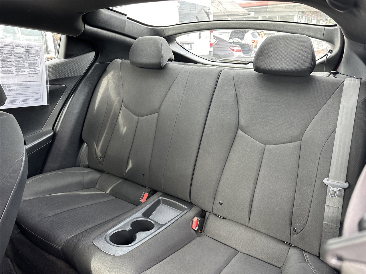 Hyundai Veloster Base 6MT 2017 Hyundai Veloster Base 6MT 2017