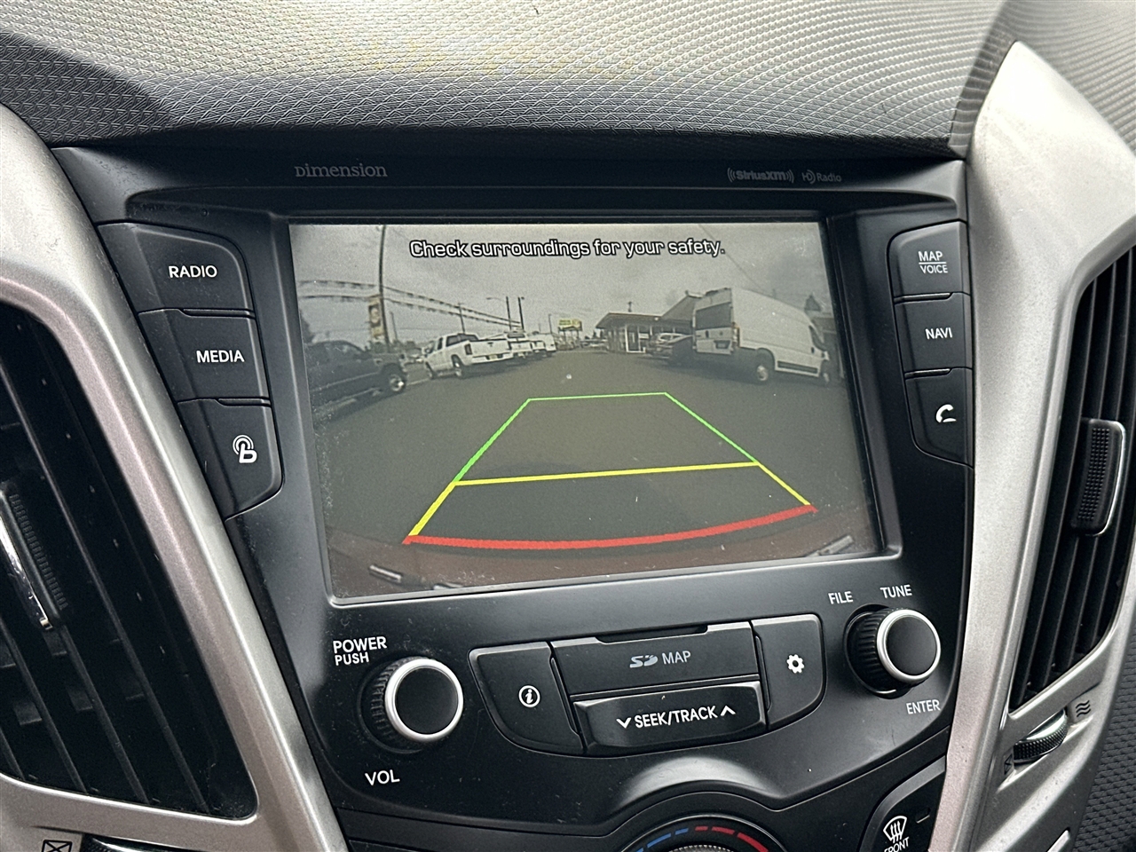 Hyundai Veloster Base 6MT 2017 Hyundai Veloster Base 6MT 2017