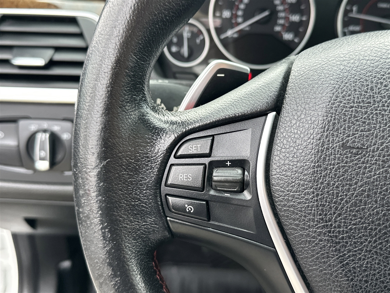 BMW 3-Series 328i xDrive Sedan 2016 BMW 3-Series 328i xDrive Sedan 2016