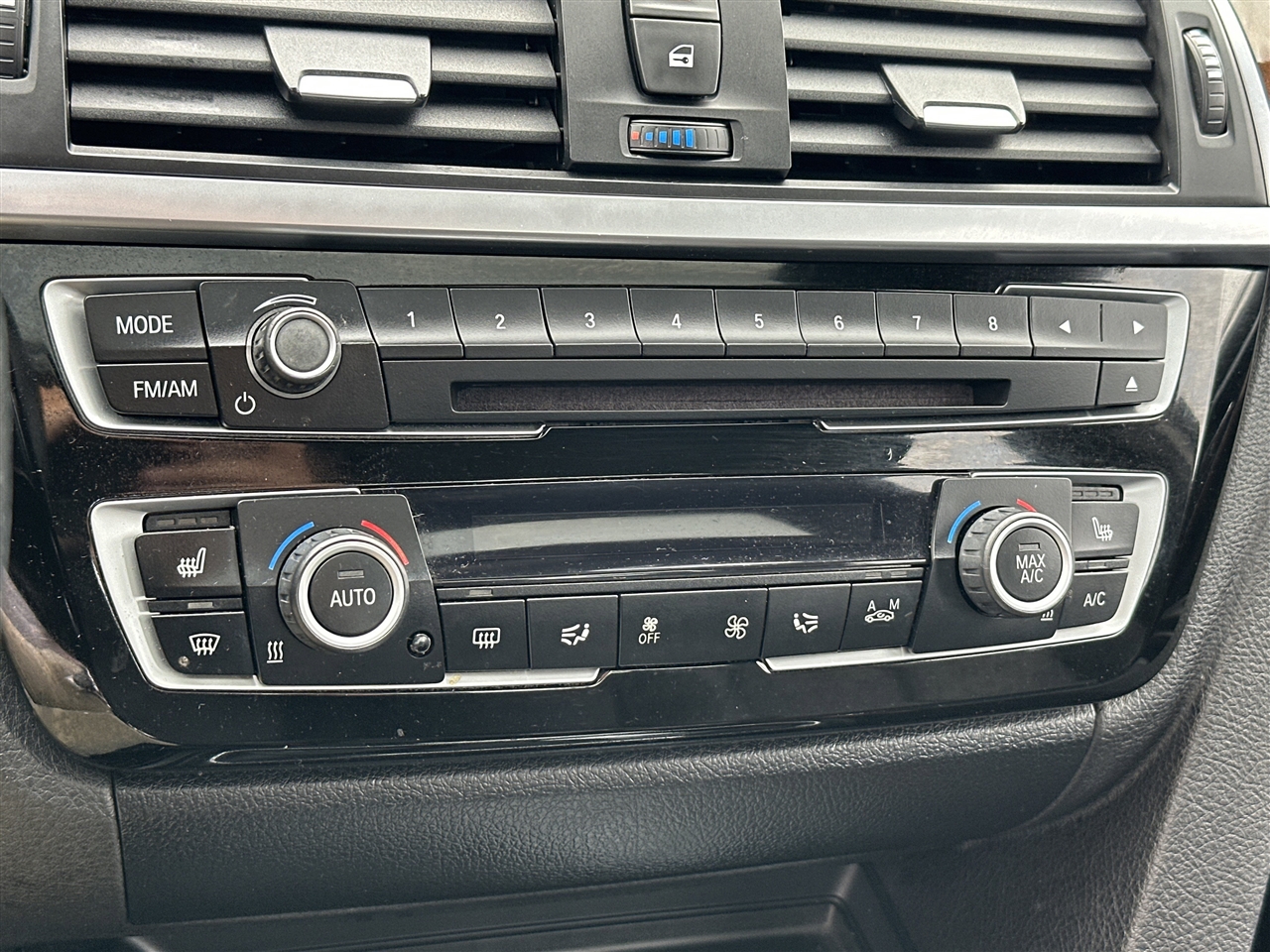 BMW 3-Series 328i xDrive Sedan 2016 BMW 3-Series 328i xDrive Sedan 2016