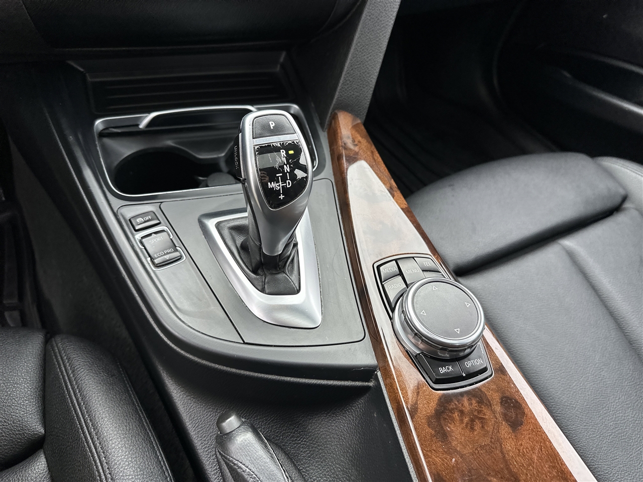 BMW 3-Series 328i xDrive Sedan 2016 BMW 3-Series 328i xDrive Sedan 2016