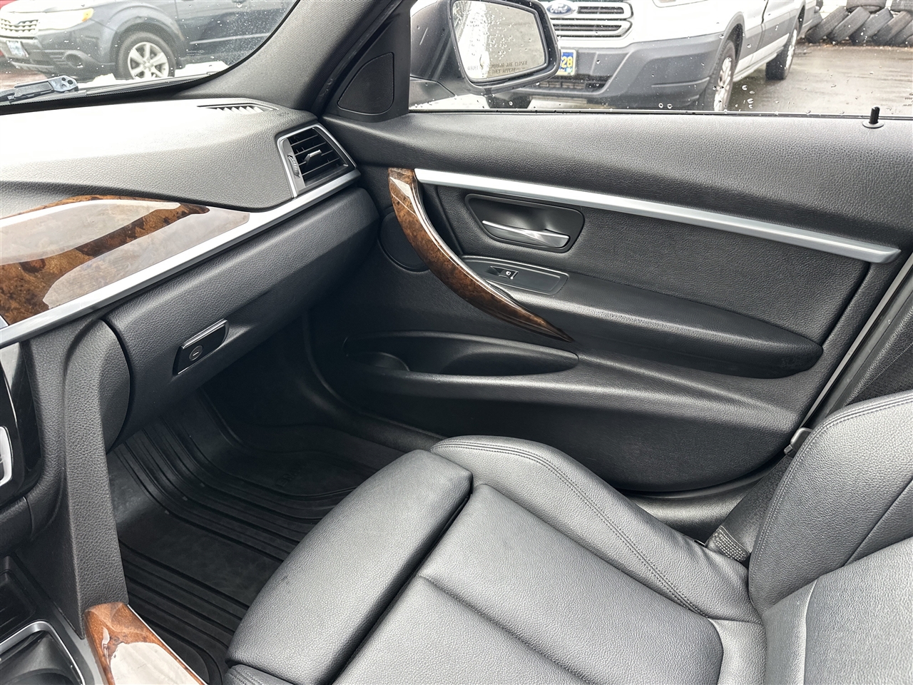 BMW 3-Series 328i xDrive Sedan 2016 BMW 3-Series 328i xDrive Sedan 2016