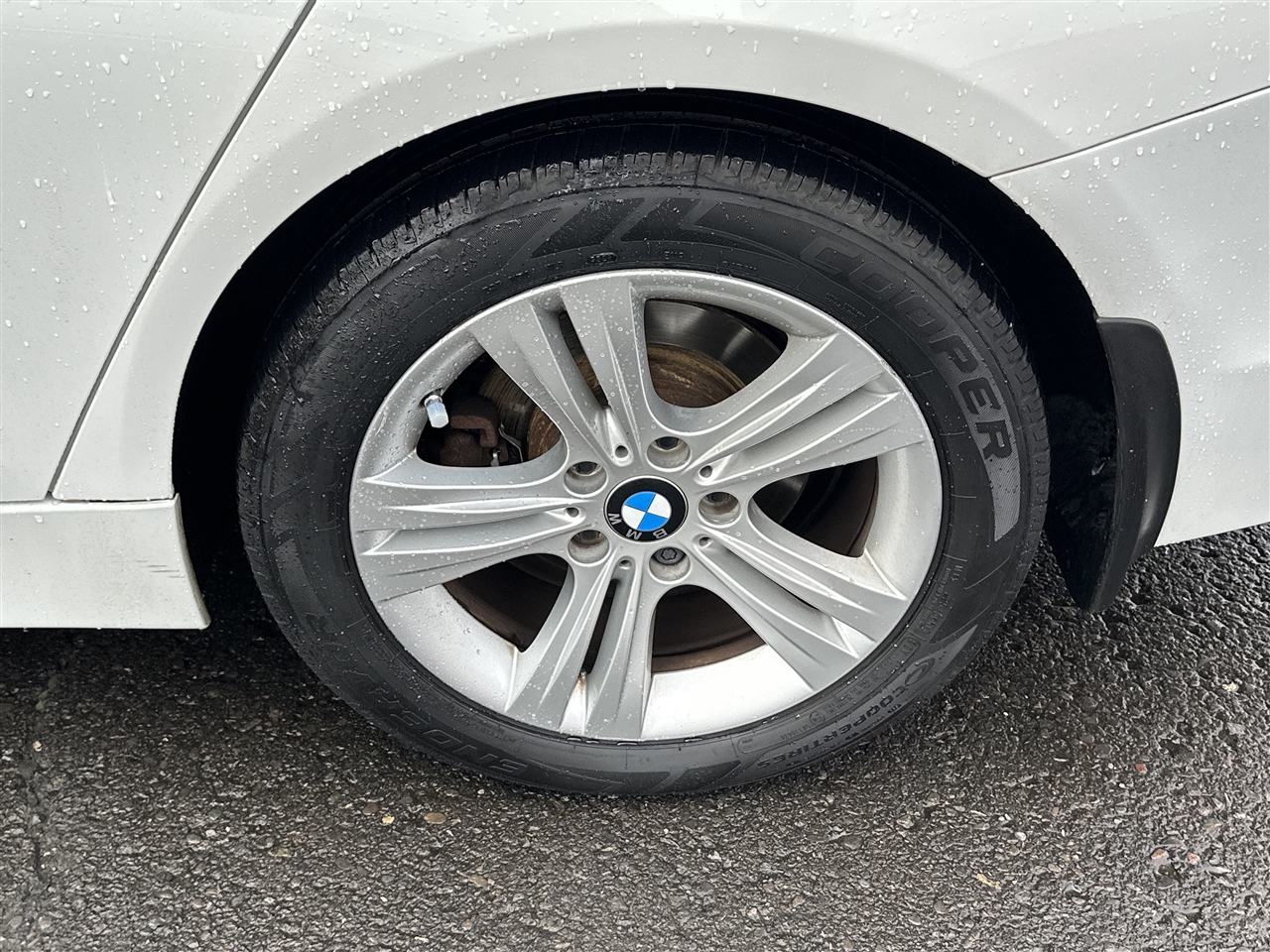 BMW 3-Series 328i xDrive Sedan 2016 BMW 3-Series 328i xDrive Sedan 2016