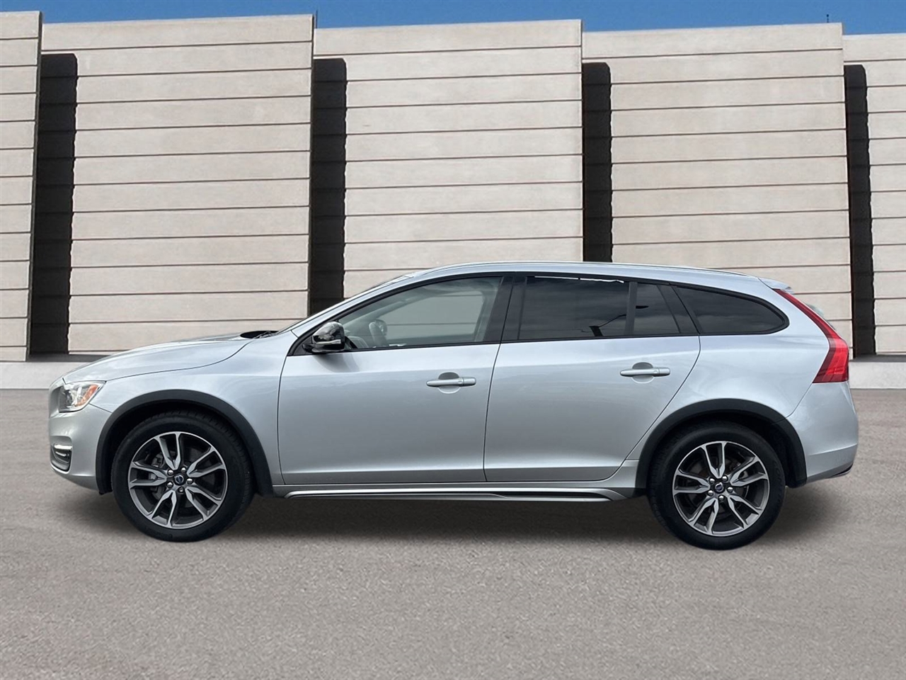 Volvo V60 Cross Country T5 2016 Volvo V60 Cross Country T5 2016