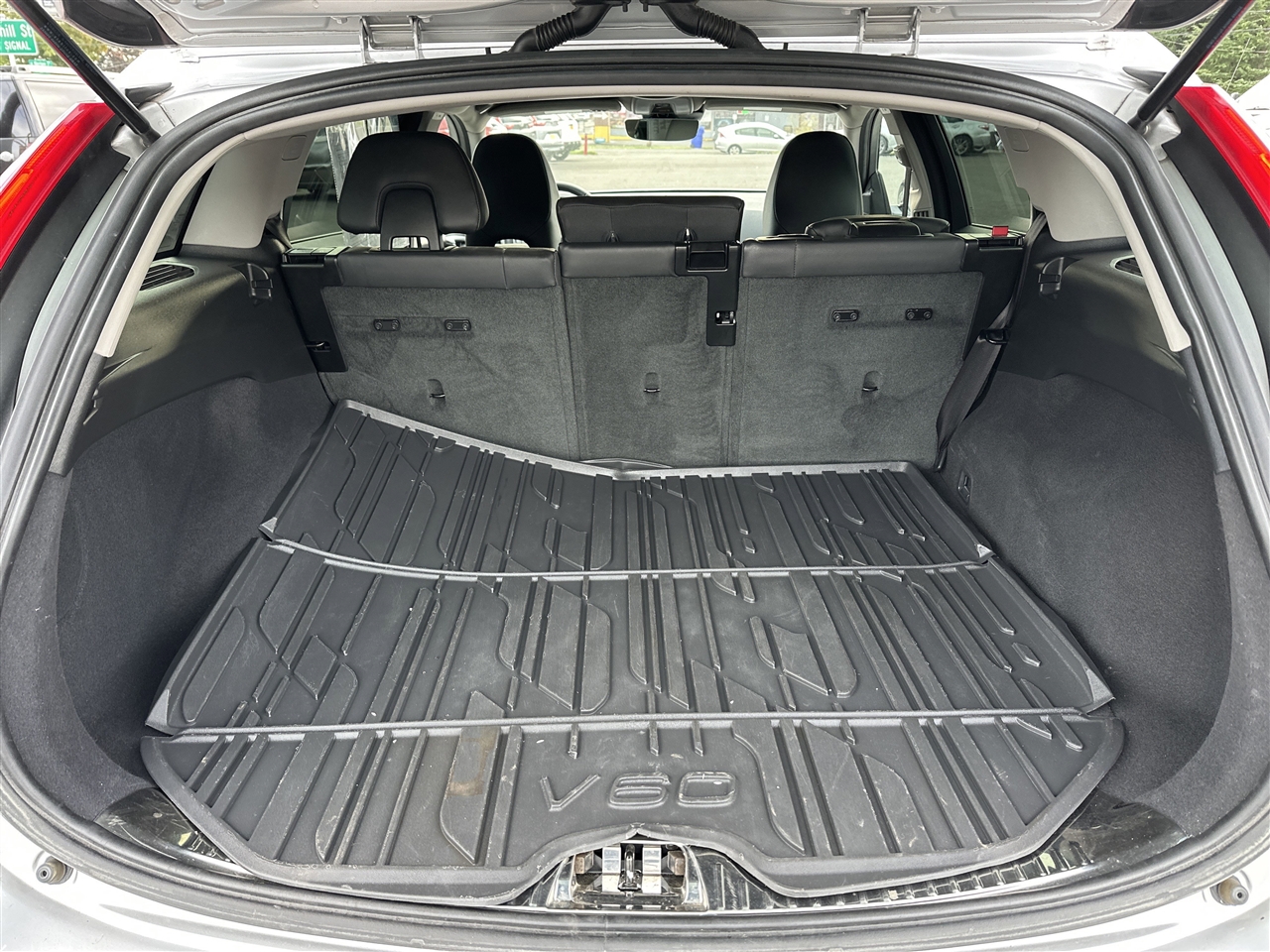 Volvo V60 Cross Country T5 2016 Volvo V60 Cross Country T5 2016