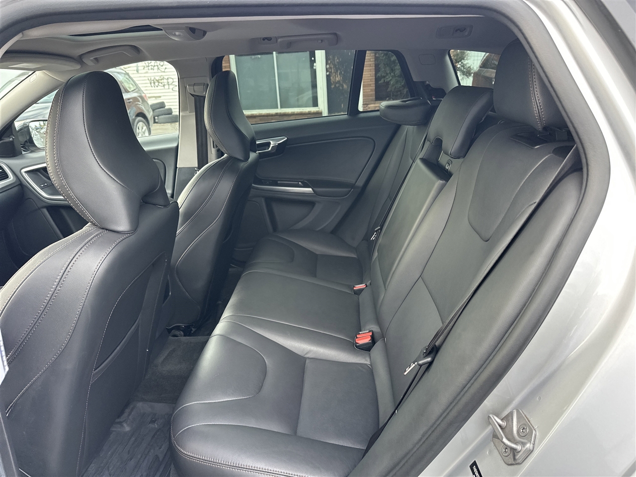 Volvo V60 Cross Country T5 2016 Volvo V60 Cross Country T5 2016