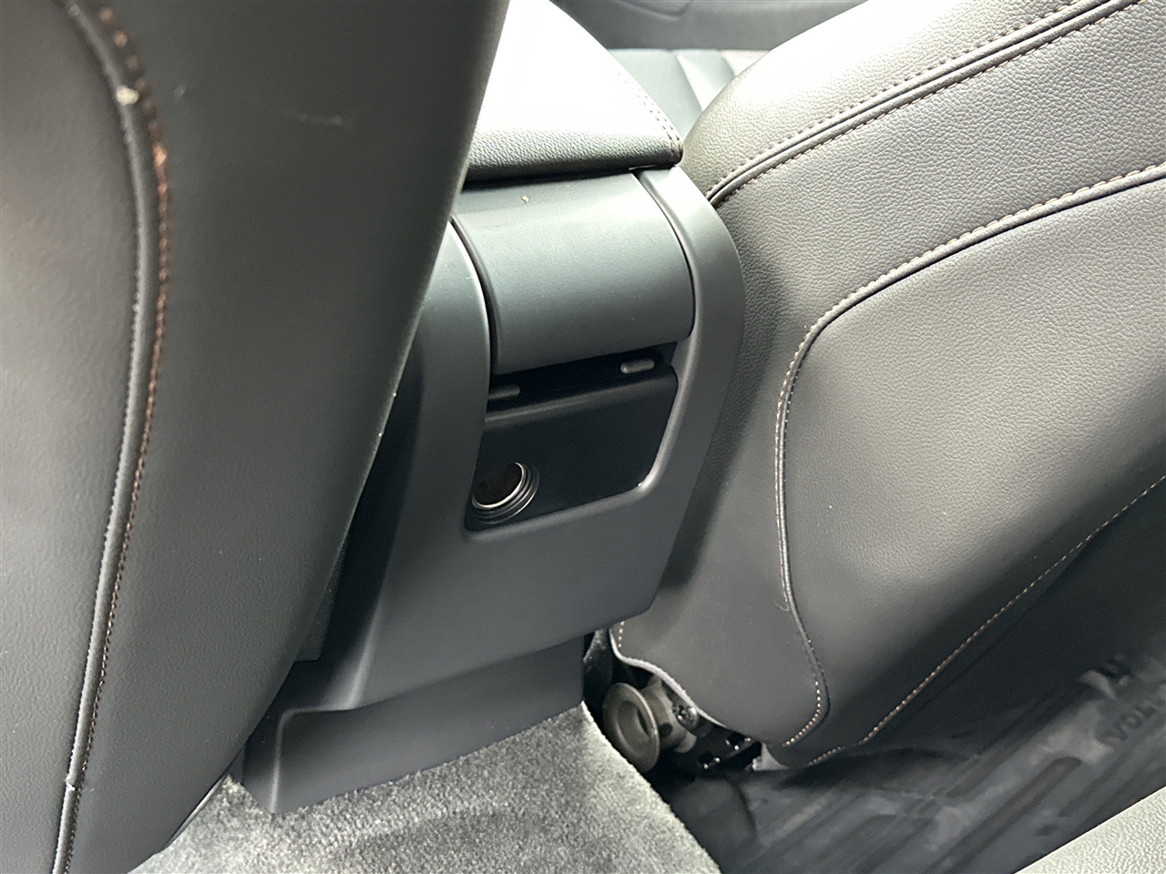 Volvo V60 Cross Country T5 2016 Volvo V60 Cross Country T5 2016