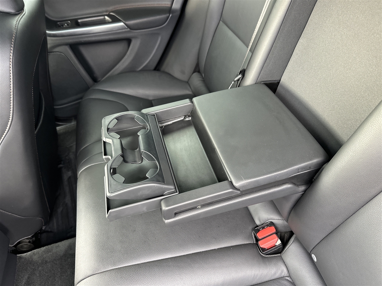 Volvo V60 Cross Country T5 2016 Volvo V60 Cross Country T5 2016