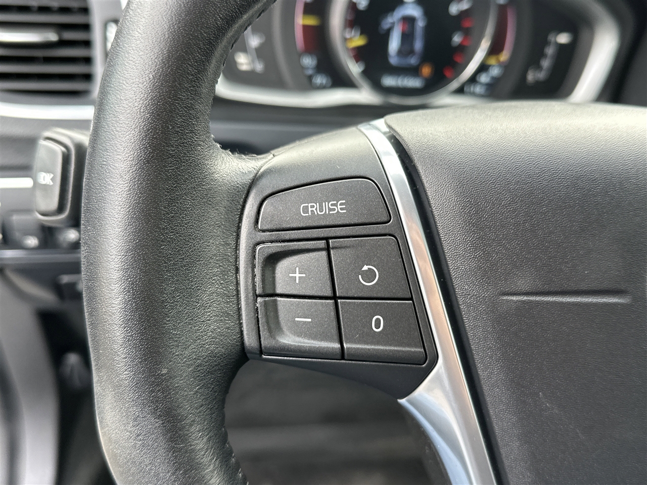 Volvo V60 Cross Country T5 2016 Volvo V60 Cross Country T5 2016