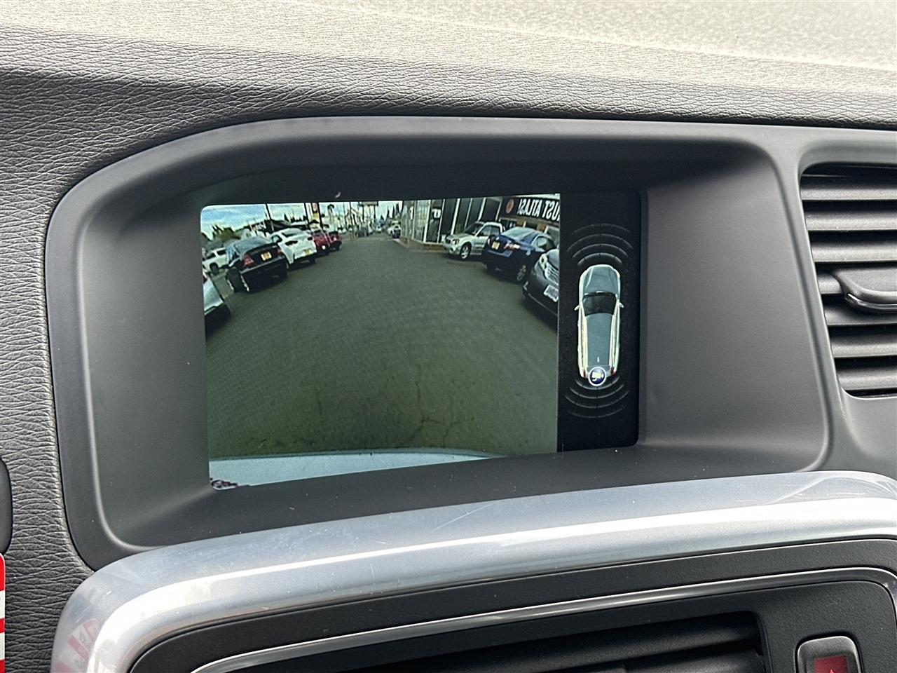 Volvo V60 Cross Country T5 2016 Volvo V60 Cross Country T5 2016