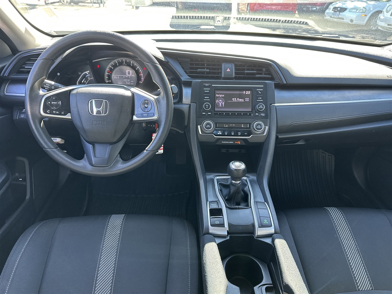 Honda Civic LX Sedan 6MT 2016 Honda Civic LX Sedan 6MT 2016