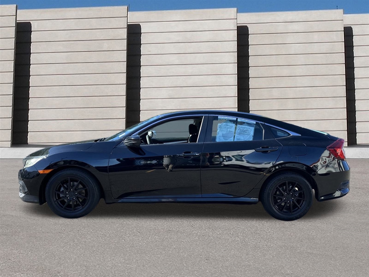 Honda Civic LX Sedan 6MT 2016 Honda Civic LX Sedan 6MT 2016