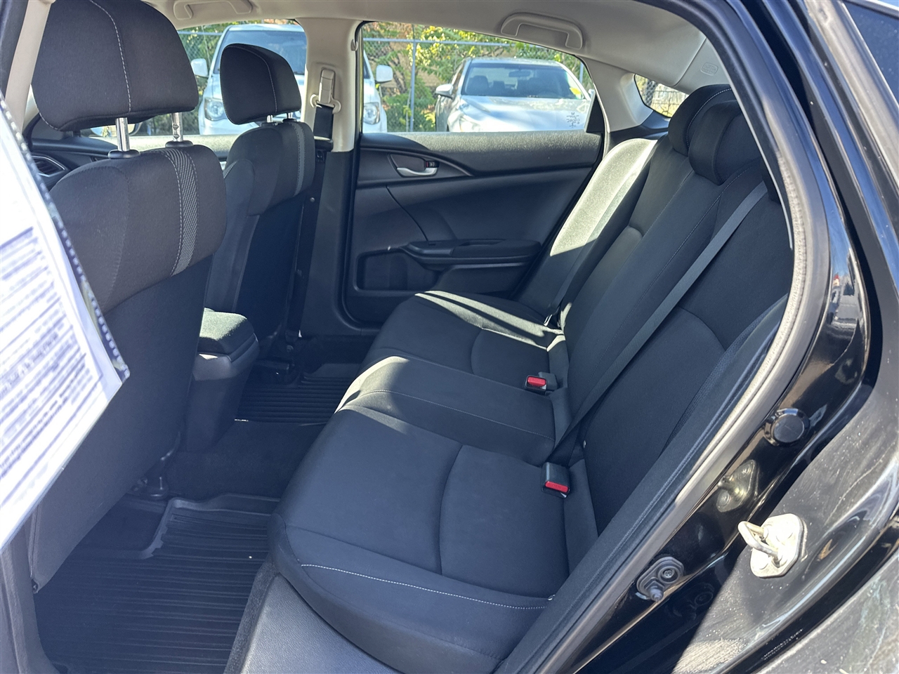 Honda Civic LX Sedan 6MT 2016 Honda Civic LX Sedan 6MT 2016