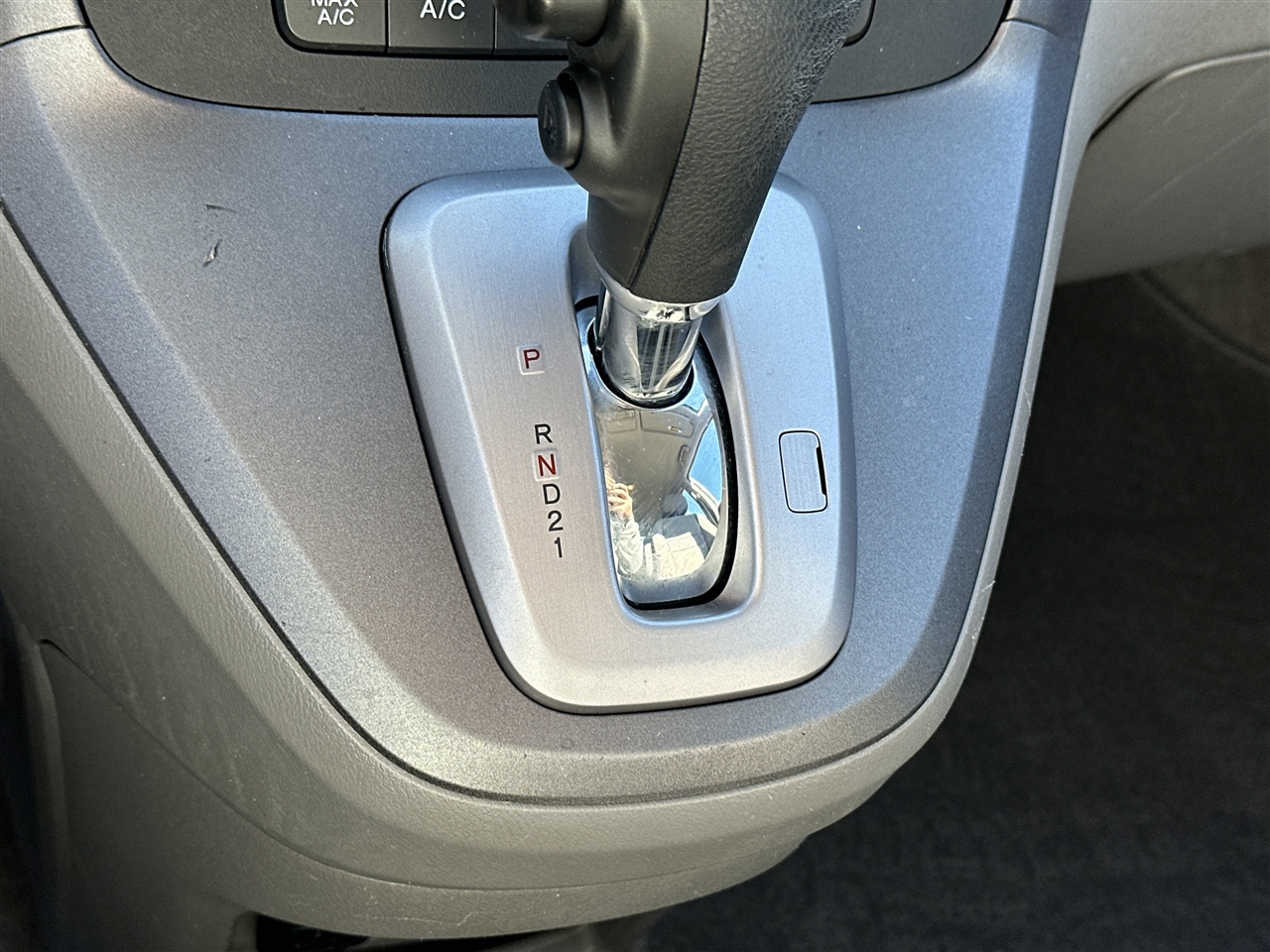 Honda CR-V LX 2WD 5-Speed AT 2009 Honda CR-V LX 2WD 5-Speed AT 2009