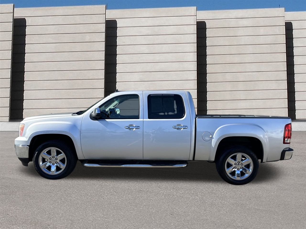 GMC Sierra 1500 SLE Crew Cab 2WD 2013 GMC Sierra 1500 SLE Crew Cab 2WD 2013