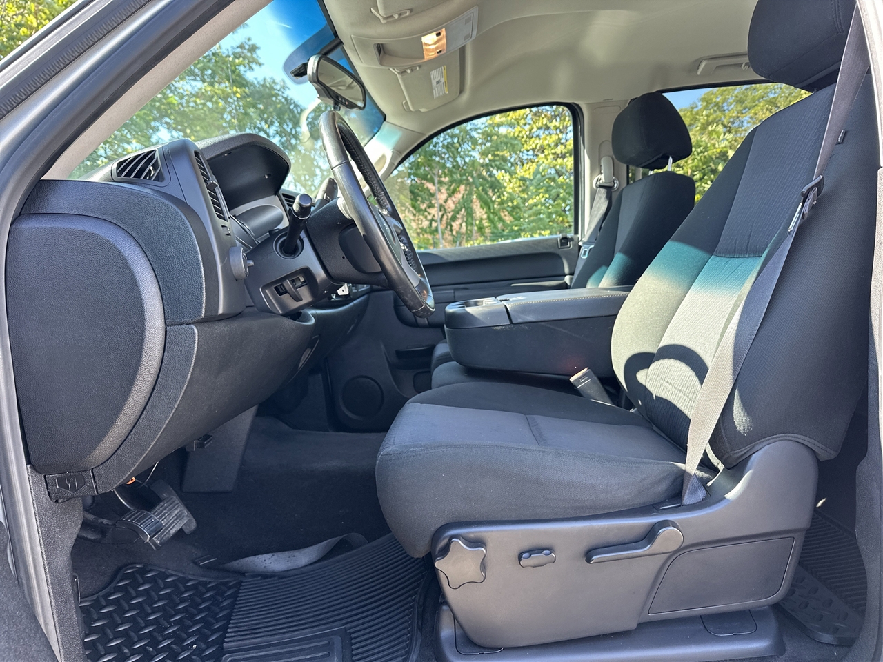 GMC Sierra 1500 SLE Crew Cab 2WD 2013 GMC Sierra 1500 SLE Crew Cab 2WD 2013