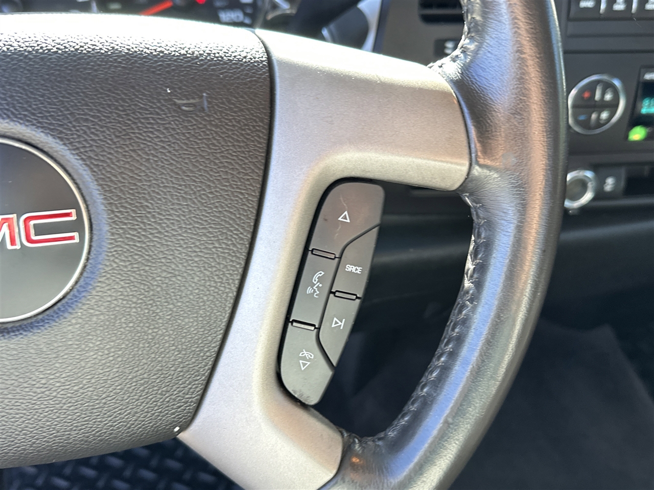 GMC Sierra 1500 SLE Crew Cab 2WD 2013 GMC Sierra 1500 SLE Crew Cab 2WD 2013