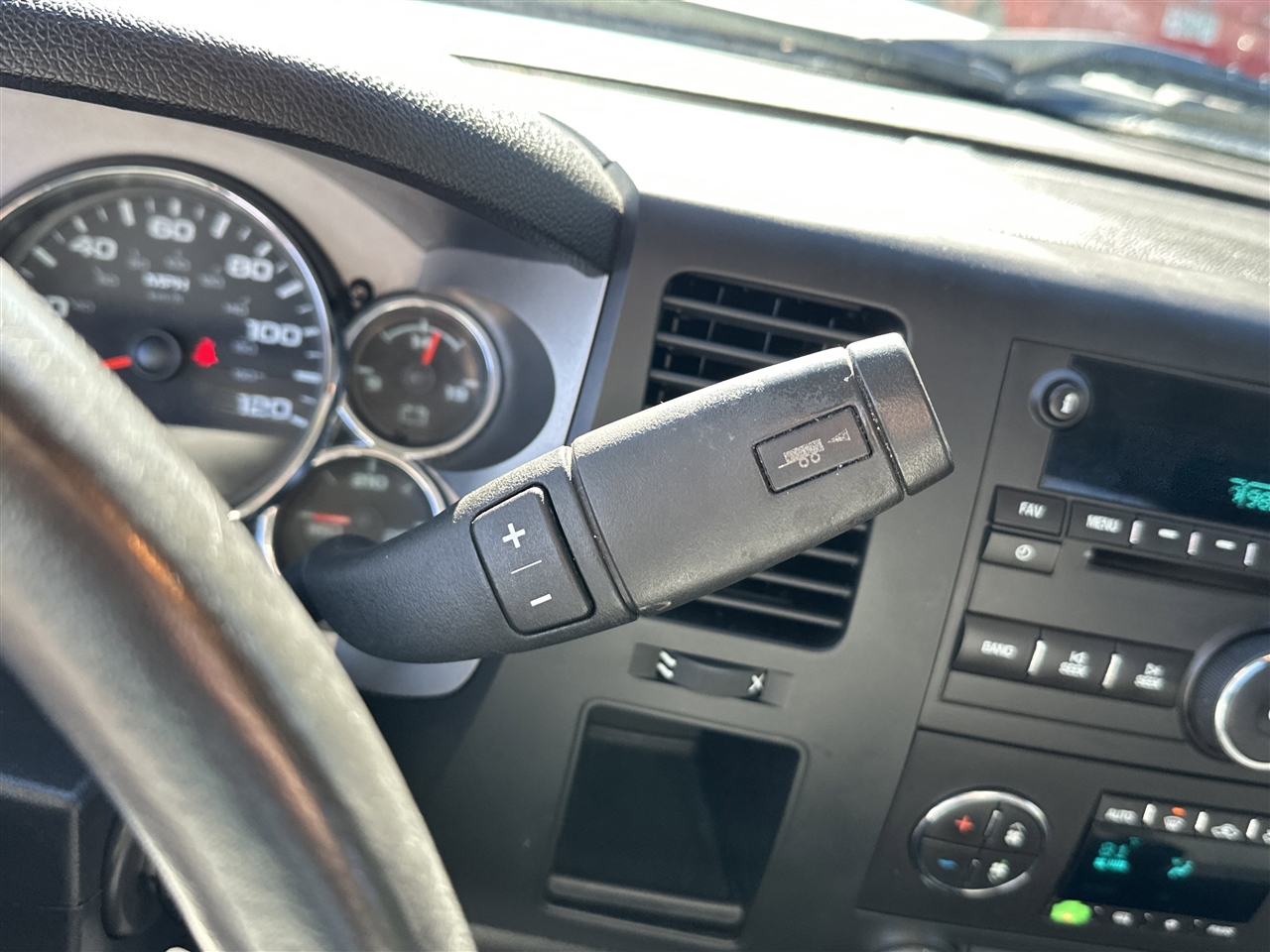 GMC Sierra 1500 SLE Crew Cab 2WD 2013 GMC Sierra 1500 SLE Crew Cab 2WD 2013