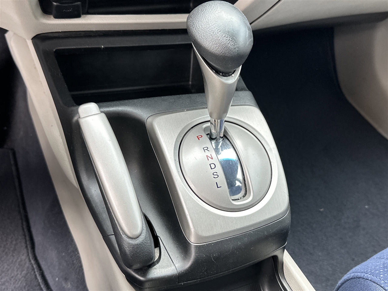 Honda Civic Hybrid CVT AT-PZEV with Navigation 2008 Honda Civic Hybrid CVT AT-PZEV with Navigation 2008