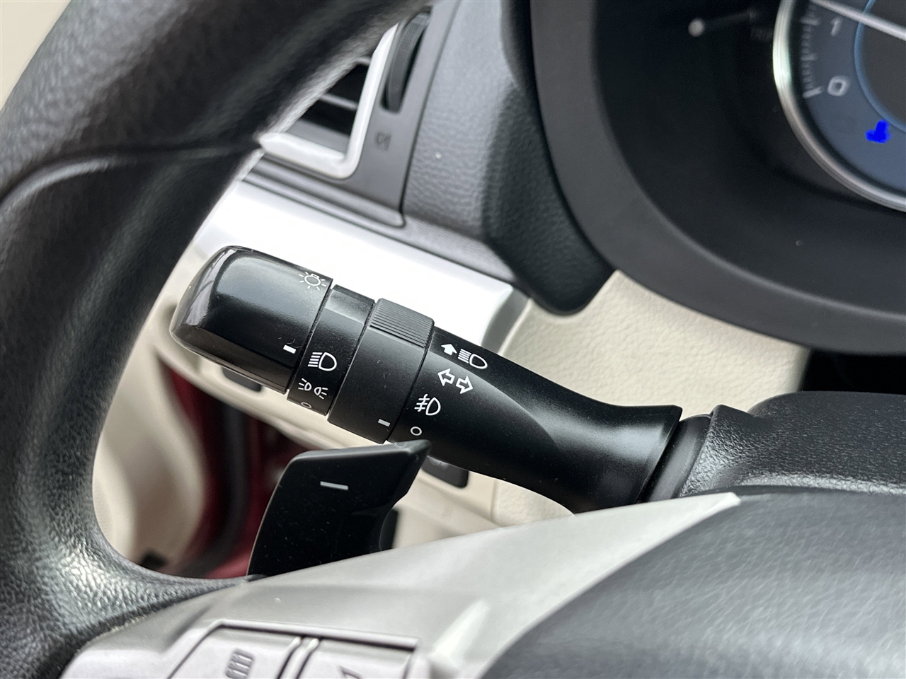 Subaru XV Crosstrek 2.0i Premium PZEV CVT 2015 Subaru XV Crosstrek 2.0i Premium PZEV CVT 2015