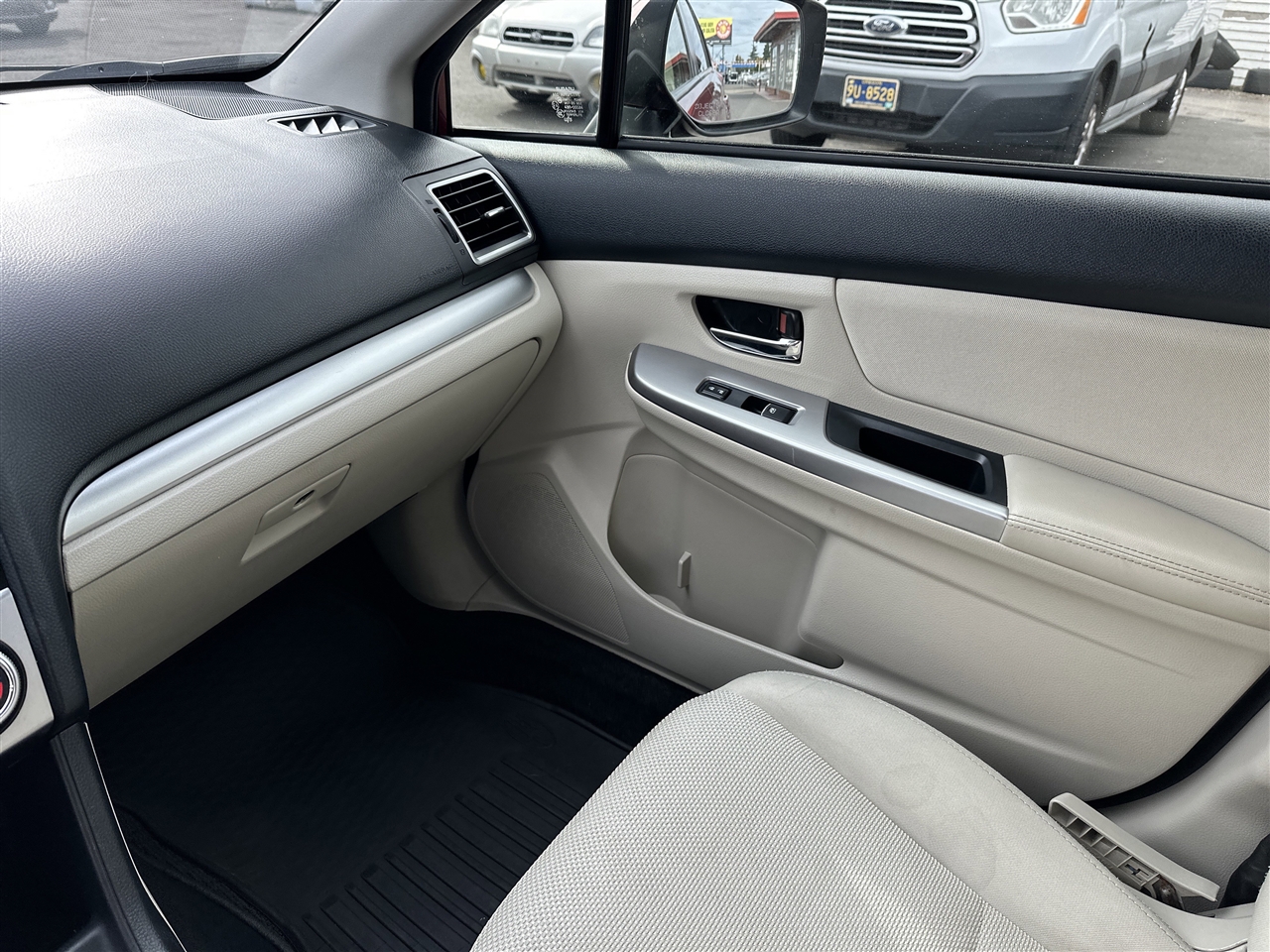 Subaru XV Crosstrek 2.0i Premium PZEV CVT 2015 Subaru XV Crosstrek 2.0i Premium PZEV CVT 2015