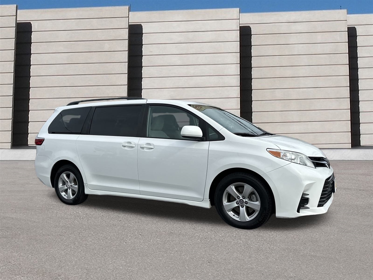 Toyota Sienna LE 8-Passenger 2019 Toyota Sienna LE 8-Passenger 2019