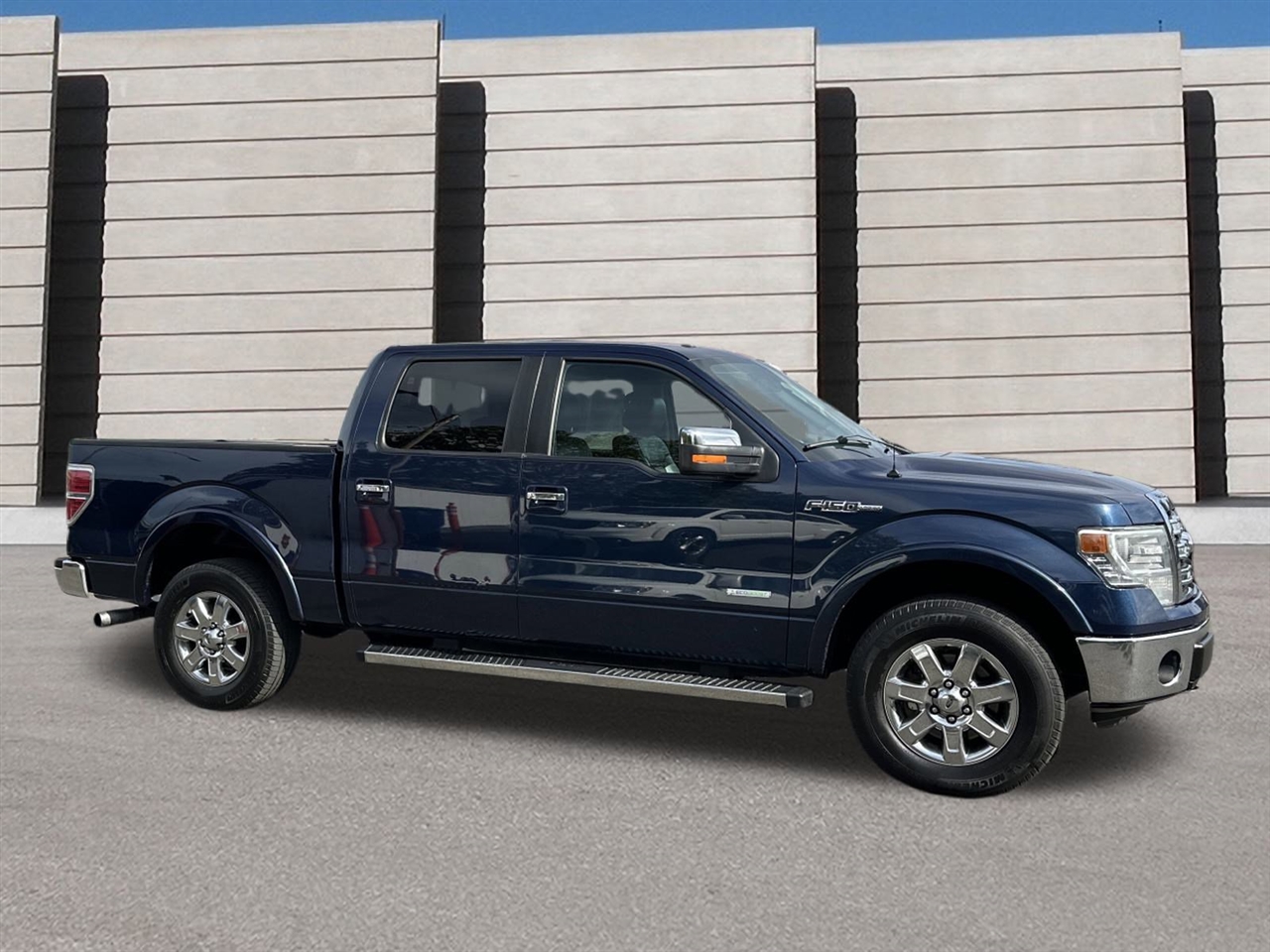 Ford F-150 Lariat SuperCrew 5.5-ft. Bed 4WD 2014 Ford F-150 Lariat SuperCrew 5.5-ft. Bed 4WD 2014