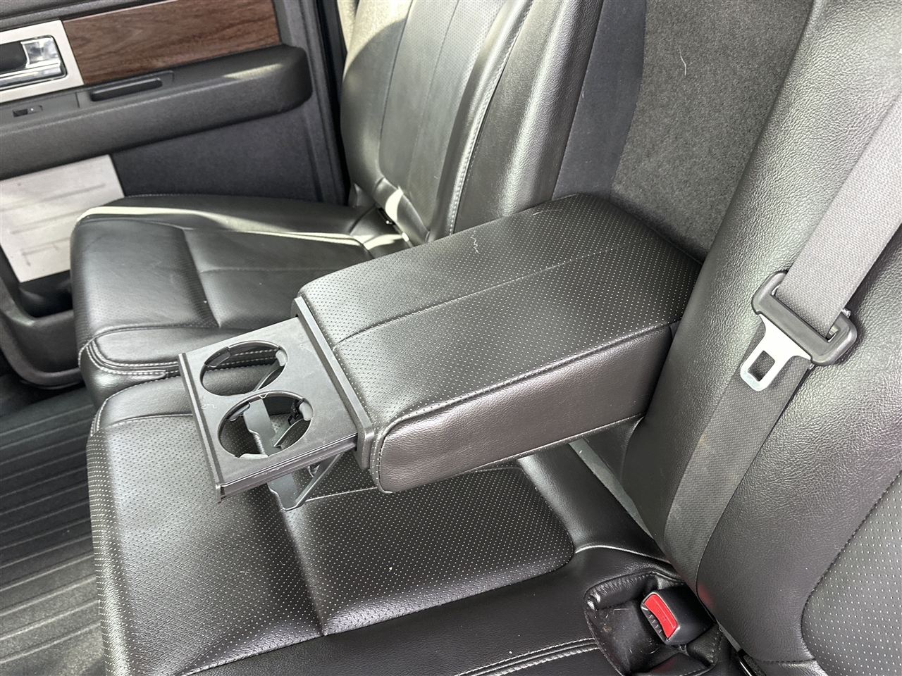 Ford F-150 Lariat SuperCrew 5.5-ft. Bed 4WD 2014 Ford F-150 Lariat SuperCrew 5.5-ft. Bed 4WD 2014