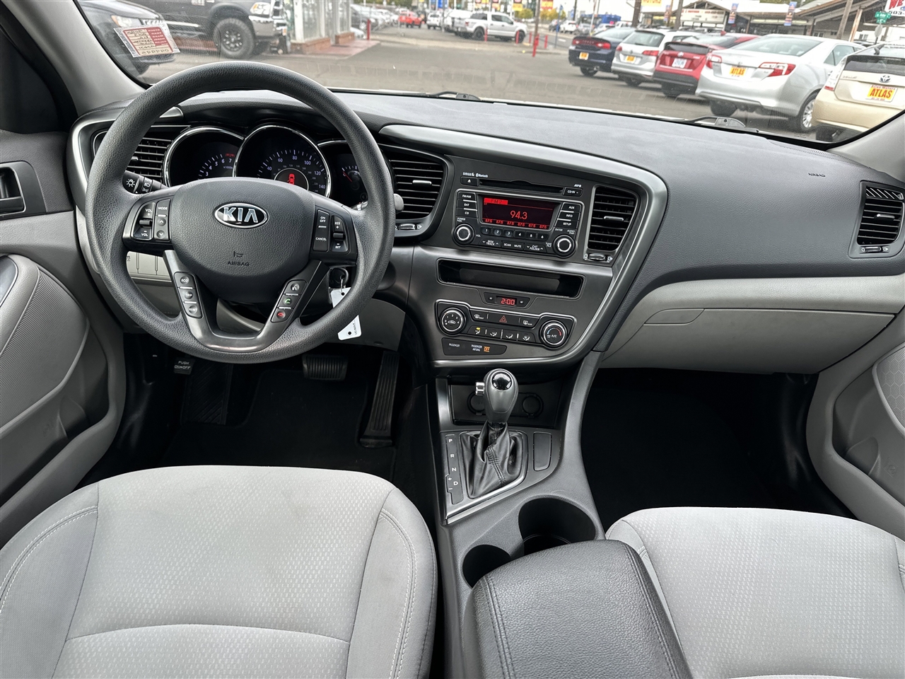 Kia Optima LX MT 2013 Kia Optima LX MT 2013