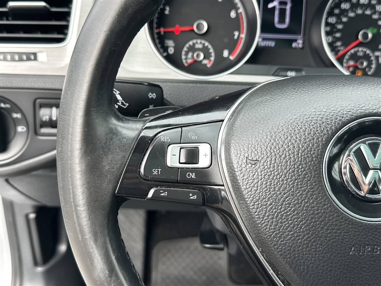 Volkswagen Golf SportWagen TSI SE 6A 2017 Volkswagen Golf SportWagen TSI SE 6A 2017