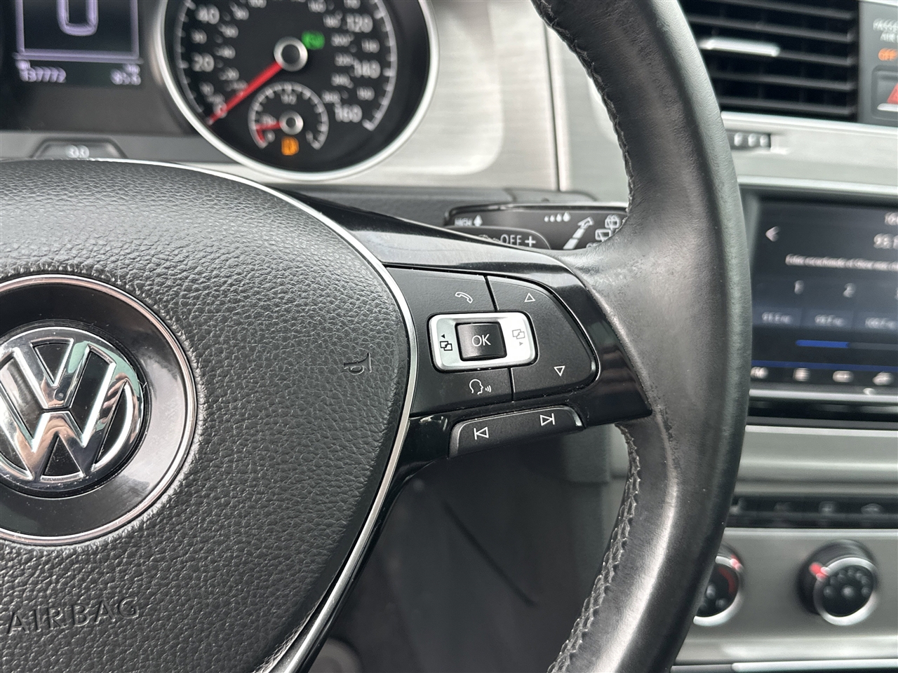 Volkswagen Golf SportWagen TSI SE 6A 2017 Volkswagen Golf SportWagen TSI SE 6A 2017