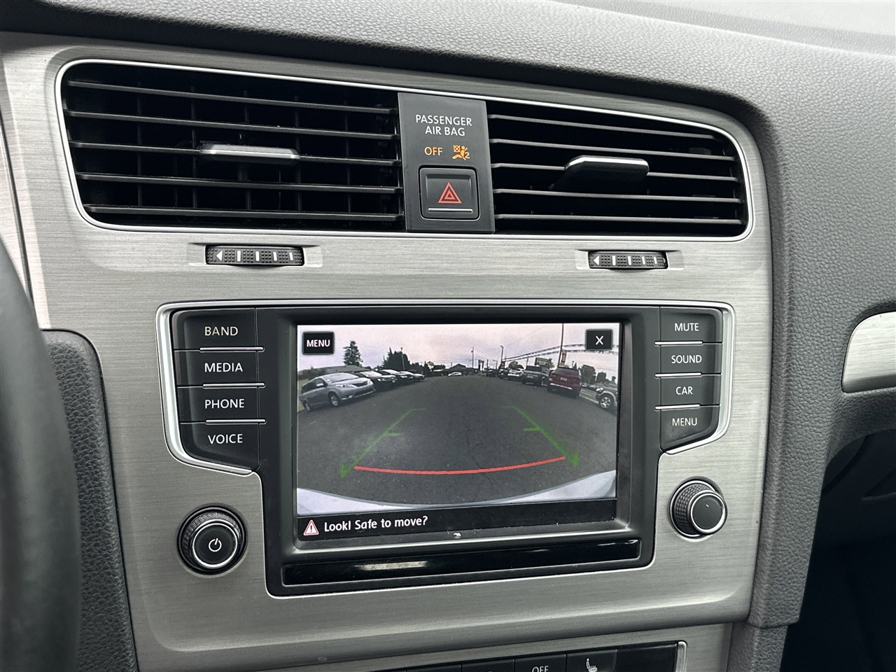 Volkswagen Golf SportWagen TSI SE 6A 2017 Volkswagen Golf SportWagen TSI SE 6A 2017