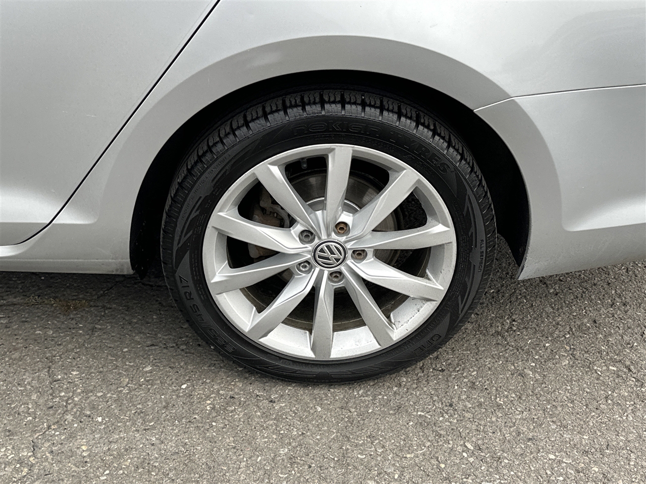 Volkswagen Golf SportWagen TSI SE 6A 2017 Volkswagen Golf SportWagen TSI SE 6A 2017