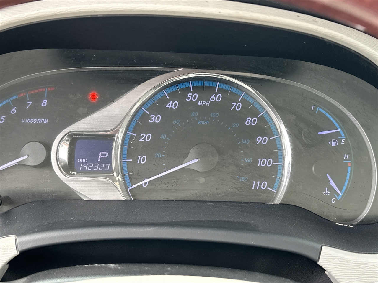 Toyota Sienna XLE FWD 8-Passenger V6 2013 Toyota Sienna XLE FWD 8-Passenger V6 2013